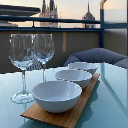 Casamia 606 Turin